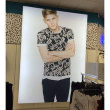 Load image into Gallery viewer, Lightbox for Retail