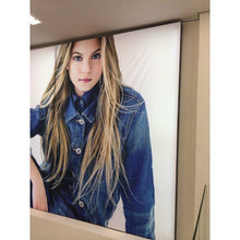 Load image into Gallery viewer, Lightbox for Retail