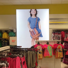 Load image into Gallery viewer, Lightbox for Retail